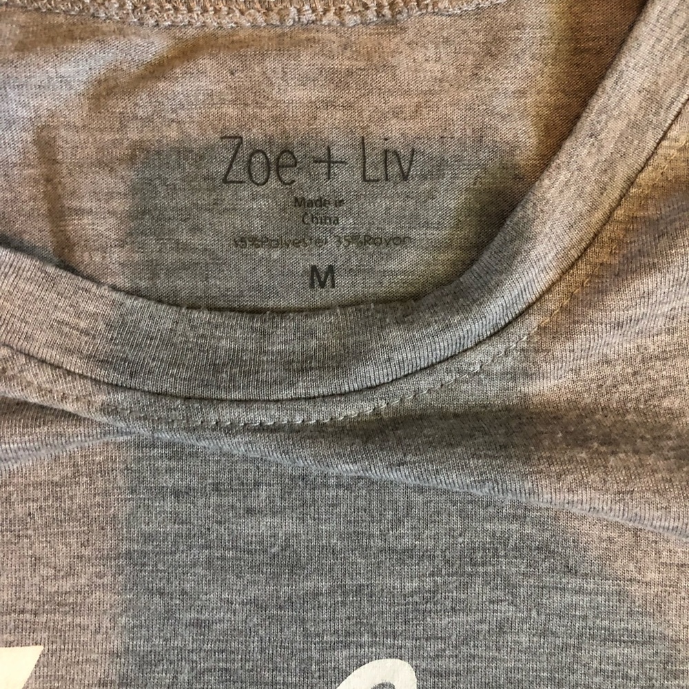 ✌️ Weekends Graphic Shirt - Picture 4 of 5
